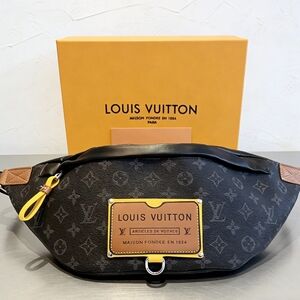 <AUTHENTIC>LV Bumbag  Monogram Eclipse